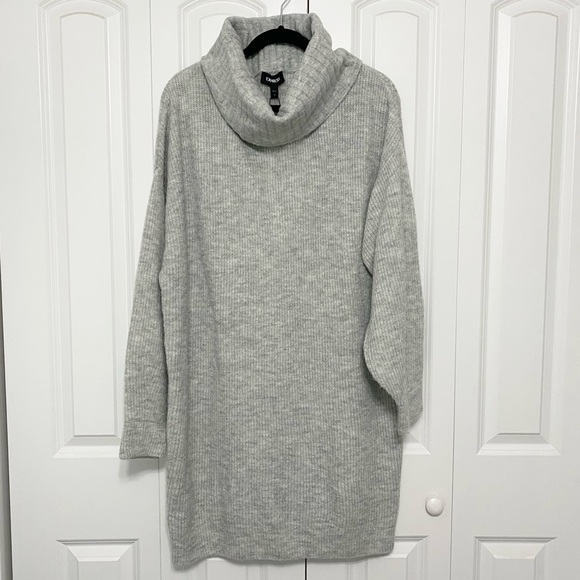 Express Dresses & Skirts - NWT Express Sweater Dress Gray Women’s Size Large